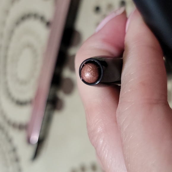 RealHer eye am glowing shadow stick 0.06 oz in rose shimmer - Picture 3 of 3